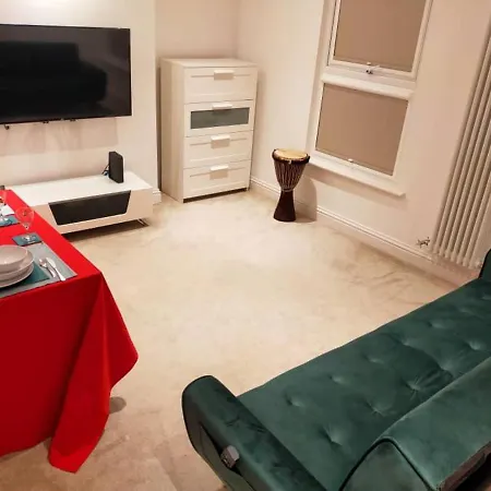 Fully-Equipped Flat In The City Of London. Exterior photo