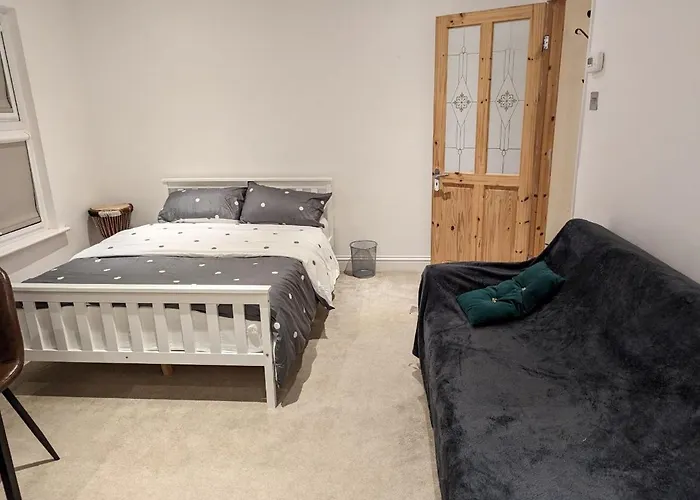 Fully-Equipped Flat In The City Of London.
