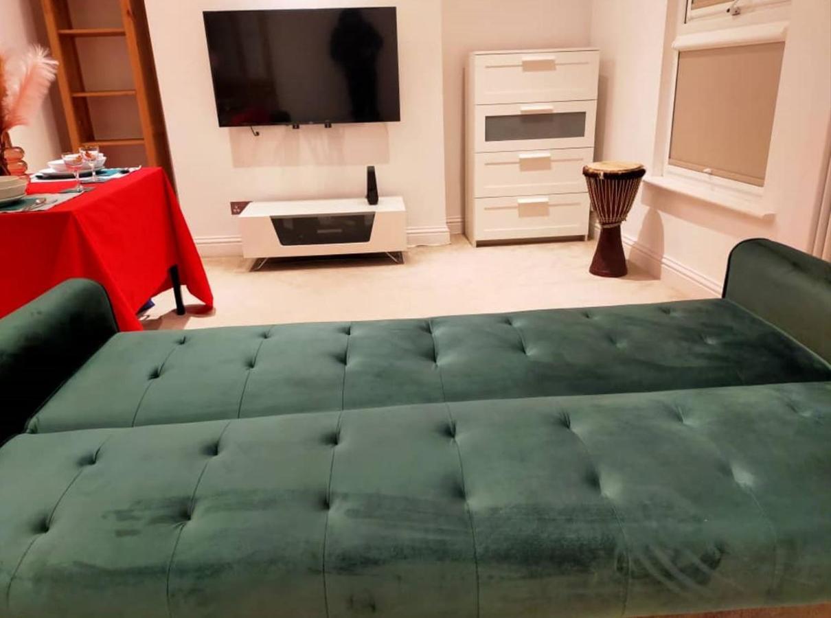 Fully-equipped Flat In The Of London. Appartamento Londra