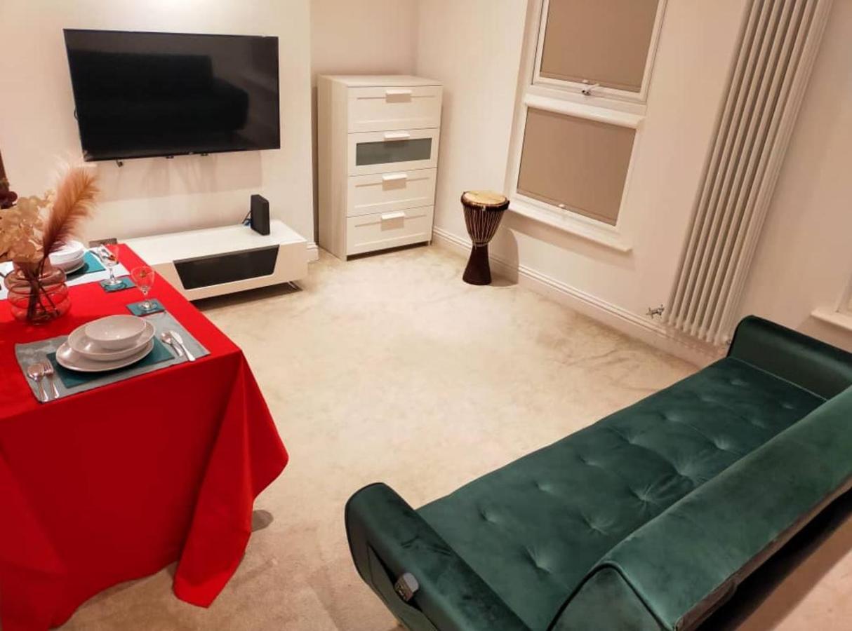 Appartamento Fully-equipped Flat In The Of London. *