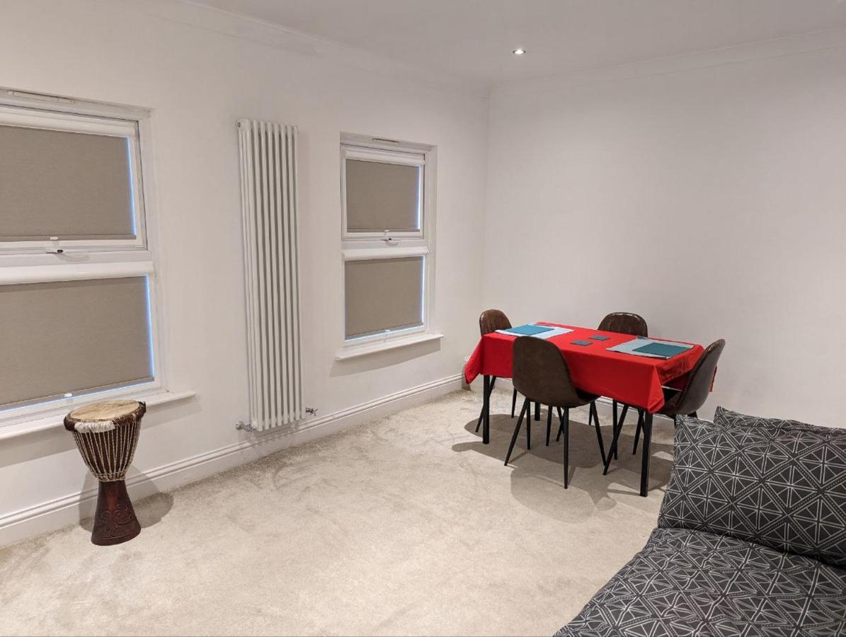 Fully-equipped Flat In The Of London. * Londra